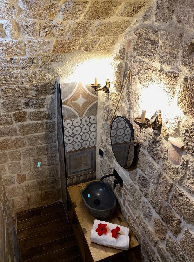 Stone Cave Suite Rhodes City Bagian luar foto