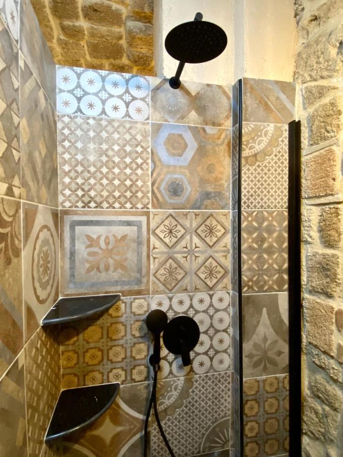 Stone Cave Suite Rhodes City Bagian luar foto