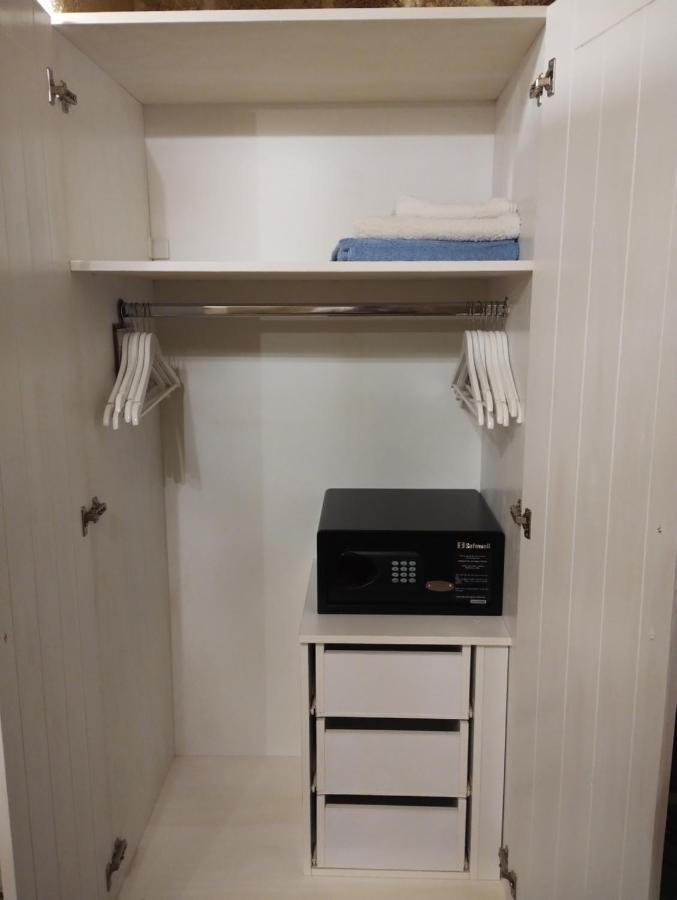 Stone Cave Suite Rhodes City Bagian luar foto