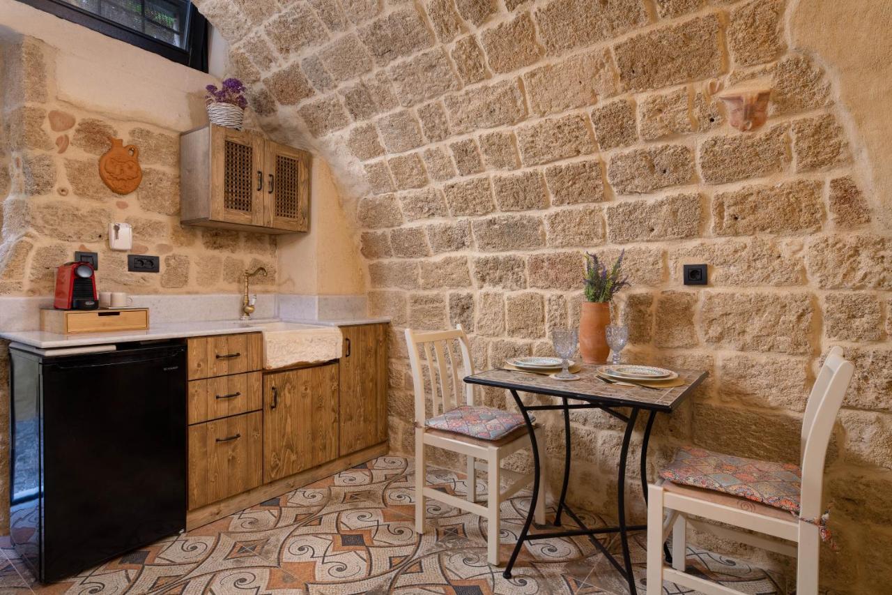 Stone Cave Suite Rhodes City Bagian luar foto