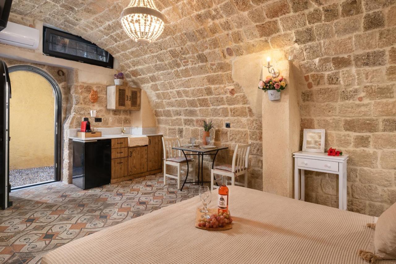 Stone Cave Suite Rhodes City Bagian luar foto