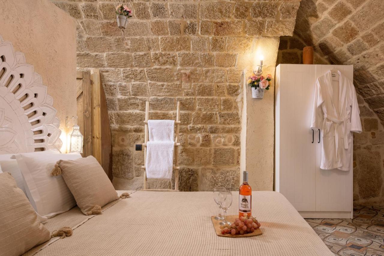 Stone Cave Suite Rhodes City Bagian luar foto